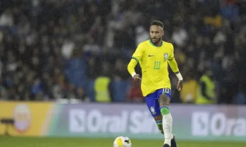Neymar vira dúvida para amistoso da Seleção após incômodo na panturrilha; entenda