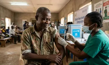 OMS declara emergência global após avanço de novo surto de Ebola na África