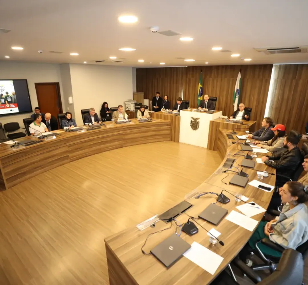Alep discute casas rurais