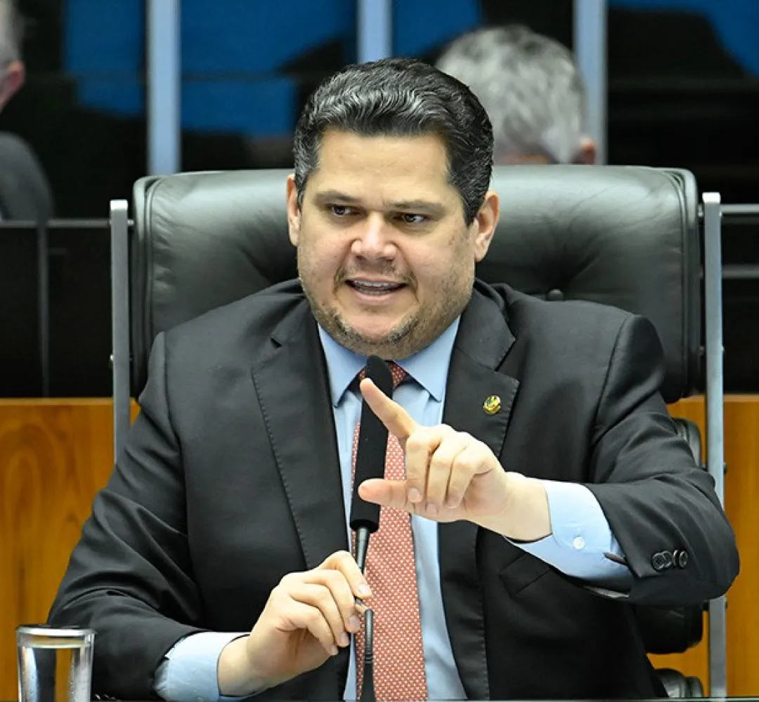 Banco Master depende da presidência do Congresso