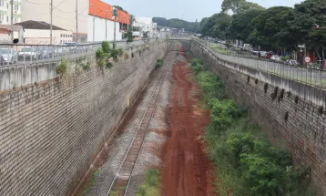 Vereador denuncia forte odor em bairros de Maringá e cobra respostas da prefeitura