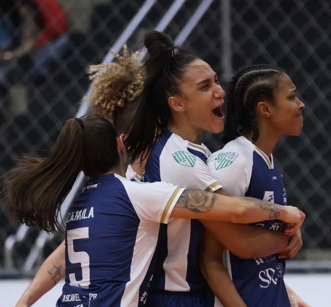 O Stein est[a na final da Supercopa