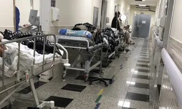 Menos hospitais, mais pressão: rede de saúde do Paraná opera no limite