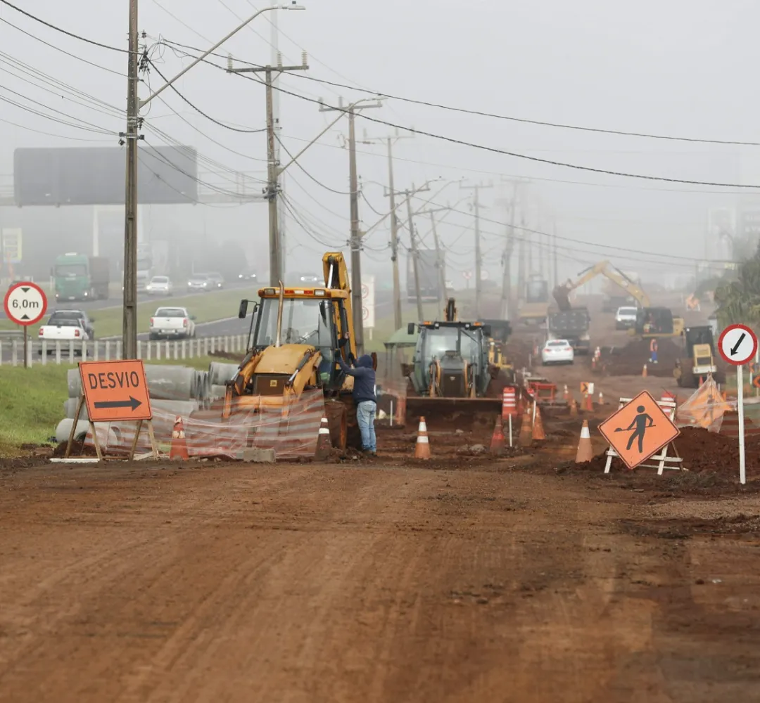 Obras marginal BR-277