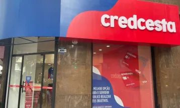 Servidores denunciam descontos abusivos e contratos não autorizados ligados ao CredCesta em Curitiba