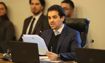 Relator vota para manter perda de mandato de Renato Freitas em meio a divergências sobre rito na CCJ da Alep