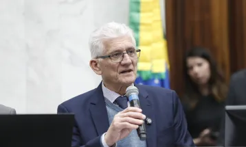 Caixa do Paraná derrete: Ortigara admite queda bilionária e bastidores do Palácio já falam em caixa zerado