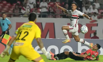 São Paulo avança para as oitavas da Sul-Americana. Grêmio e Santos terão que passar pelos playoffs