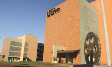 UTFPR abre inscrições para vagas de graduação com notas do Enem no Oeste do PR