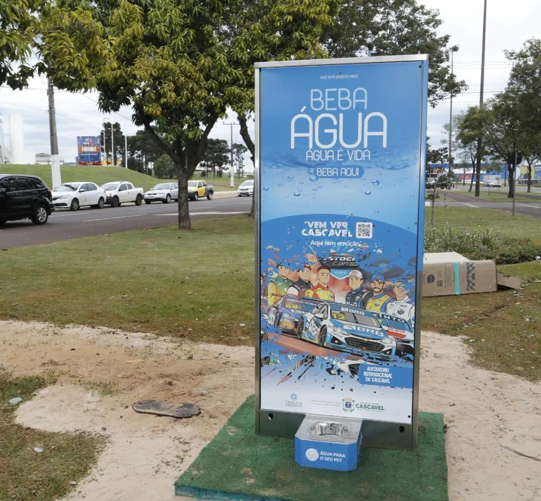 beba agua