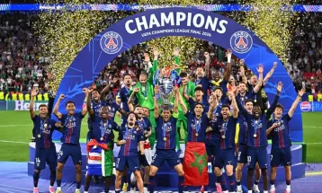 PSG bate Arsenal nos pênaltis e é bicampeão da Champions League
