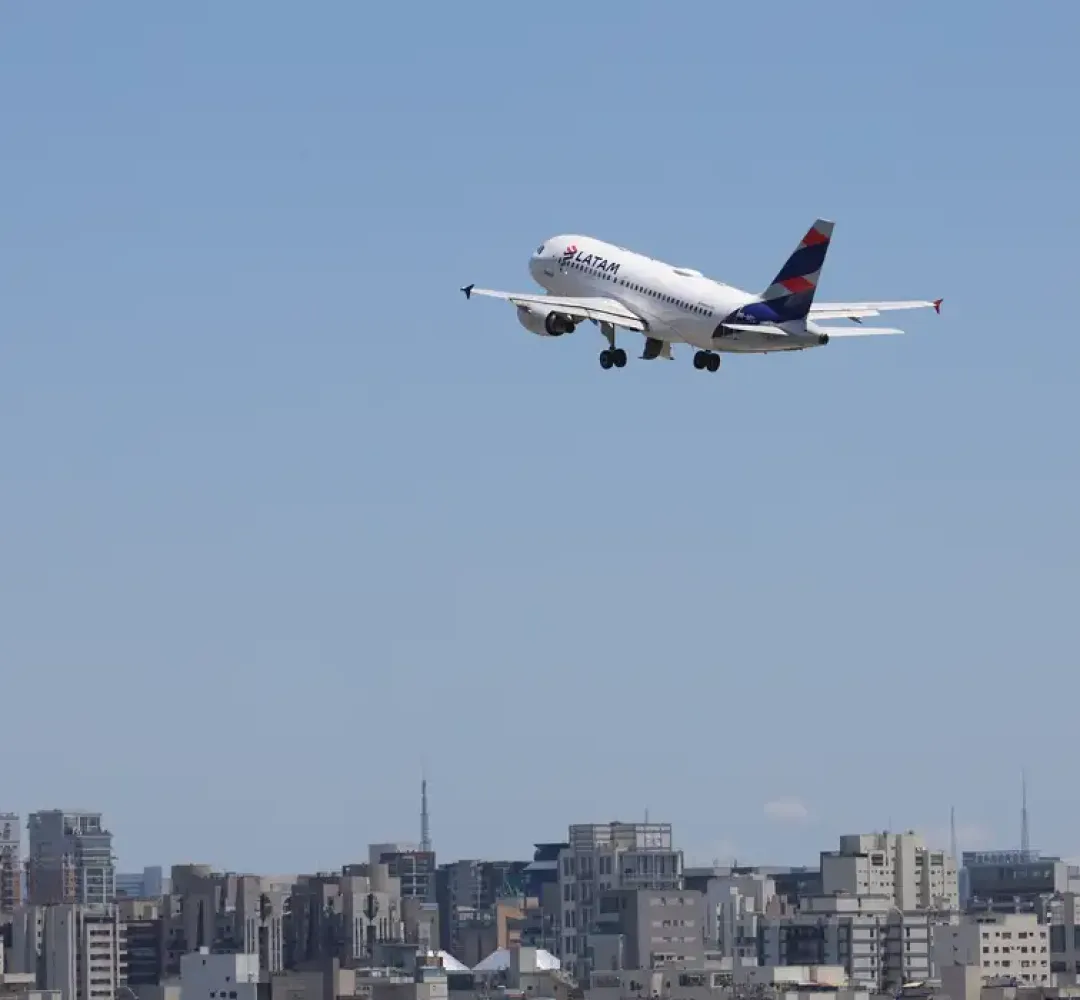 Petrobras reduz preço do querosene de aviação
