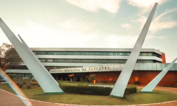 Abre e fecha: veja o que funciona no feriado de Corpus Christi em Cascavel
