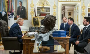 Após encontro com Flávio, Trump acusa Lula de corrupção internacional
