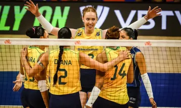Após vencer na estreia, seleção feminina de vôlei encara a República Dominicana em Brasília