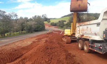 PR-445 terá bloqueio para detonação de rochas nesta terça-feira; veja horário