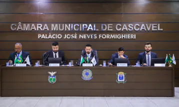 Vereadores cobram Ratinho por falta de repasse e aprovam recursos para manter Centro de Atletismo