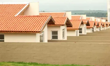 Prefeitura abre licitação para construção de mais de 300 casas populares em Maringá