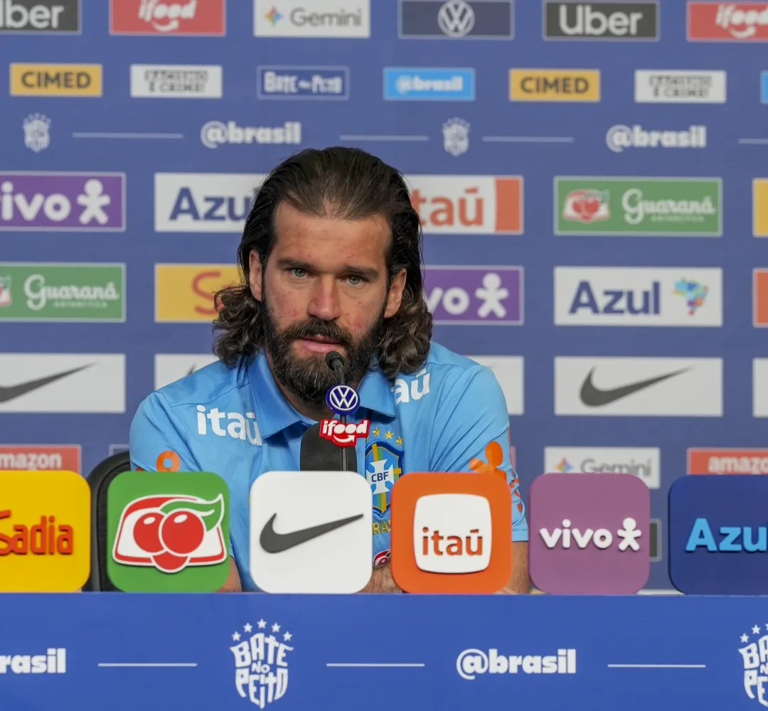 alisson goleiro