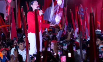 Eleições no Peru: Keiko Fujimori abre 17 mil votos de vantagem e caminha para vitória da direita