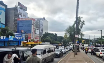 Ciudad del Este retira 57 painéis publicitários após polêmica com anúncios