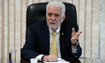 Jaques Wagner deixa liderança do governo no Senado após operação da PF sobre Banco Master