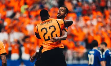 Holanda goleia Suécia e supera marca histórica do Brasil