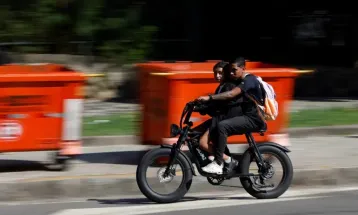 Câmara de Cascavel aprova regras para circulação de bicicletas elétricas e patinetes
