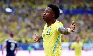 Brasil vence a Escócia e confirma liderança do Grupo C na Copa do Mundo