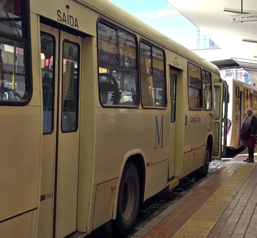 transporte coletivo metropolitano de Curitiba