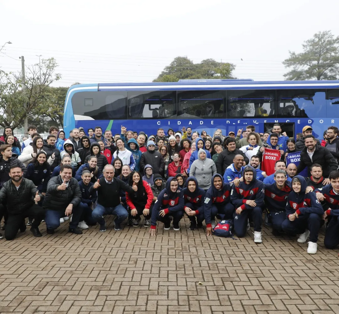 Os ônibus vão beneficiar as delegações de Cascavel