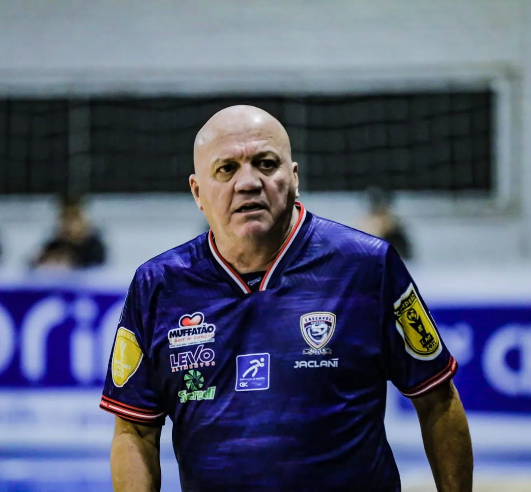 Banana, técnico do Cascavel Futsal