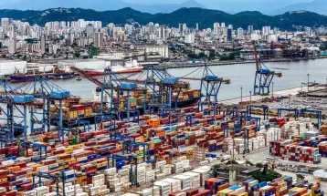 Empresas exportadoras e agroindústria terão até R$ 15 bilhões em crédito