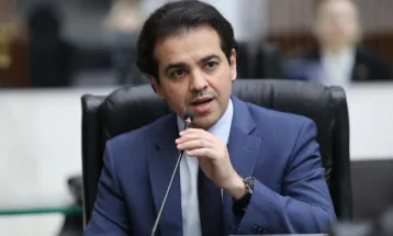 Lei de autoria do deputado Guerra garante vacina BCG ainda na maternidade e reforça proteção aos recém-nascidos no Paraná
