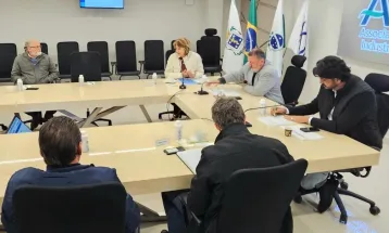 Acic debate eleições de 2026 e retoma discussão sobre fortalecimento da representatividade do Oeste