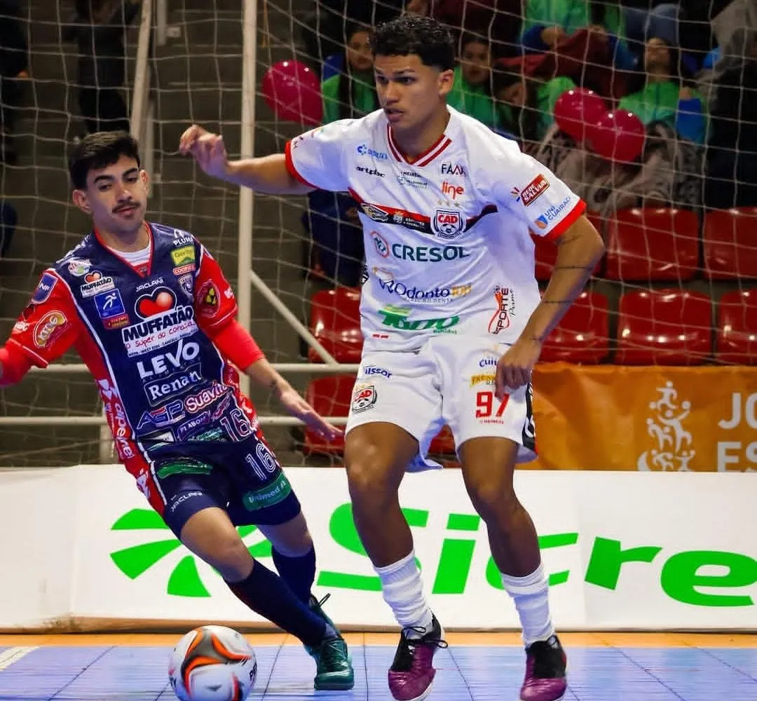 O Guarapuava goleou o Cascavel Futsal
