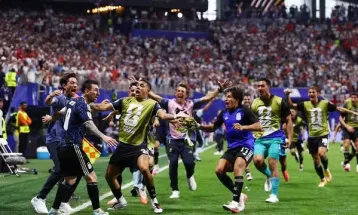 Argentina vence a Inglaterra de virada e vai à final da Copa do Mundo contra a Espanha