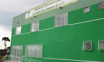 Fila da neuropediatria e falta de transparência no CimSaúde dominam debate na Câmara de Ponta Grossa