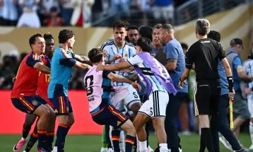 Fifa abre investigação sobre confusão após final entre Espanha e Argentina