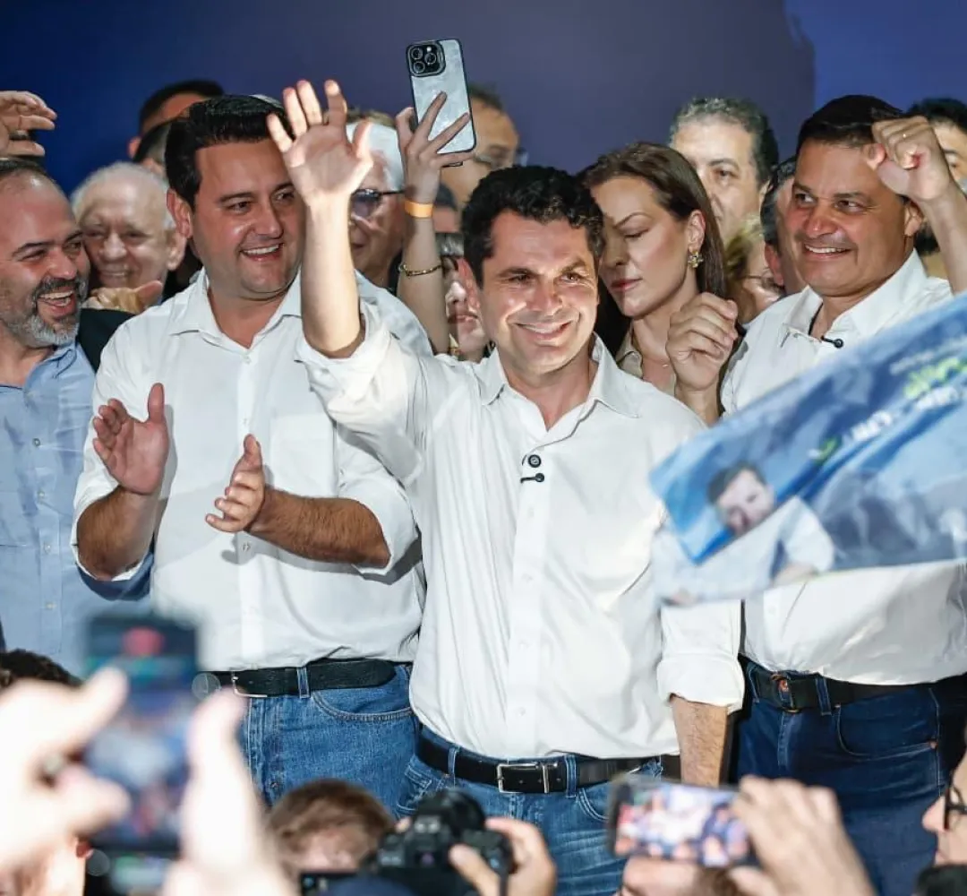 Alexandre Curi é oficializado