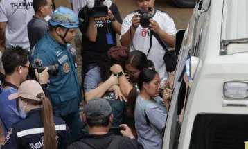 Estudante mata avós e professores na Tailândia