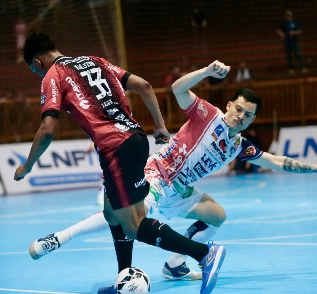 Cascavel Futsal e Campo Mourão jogam nas quartas
