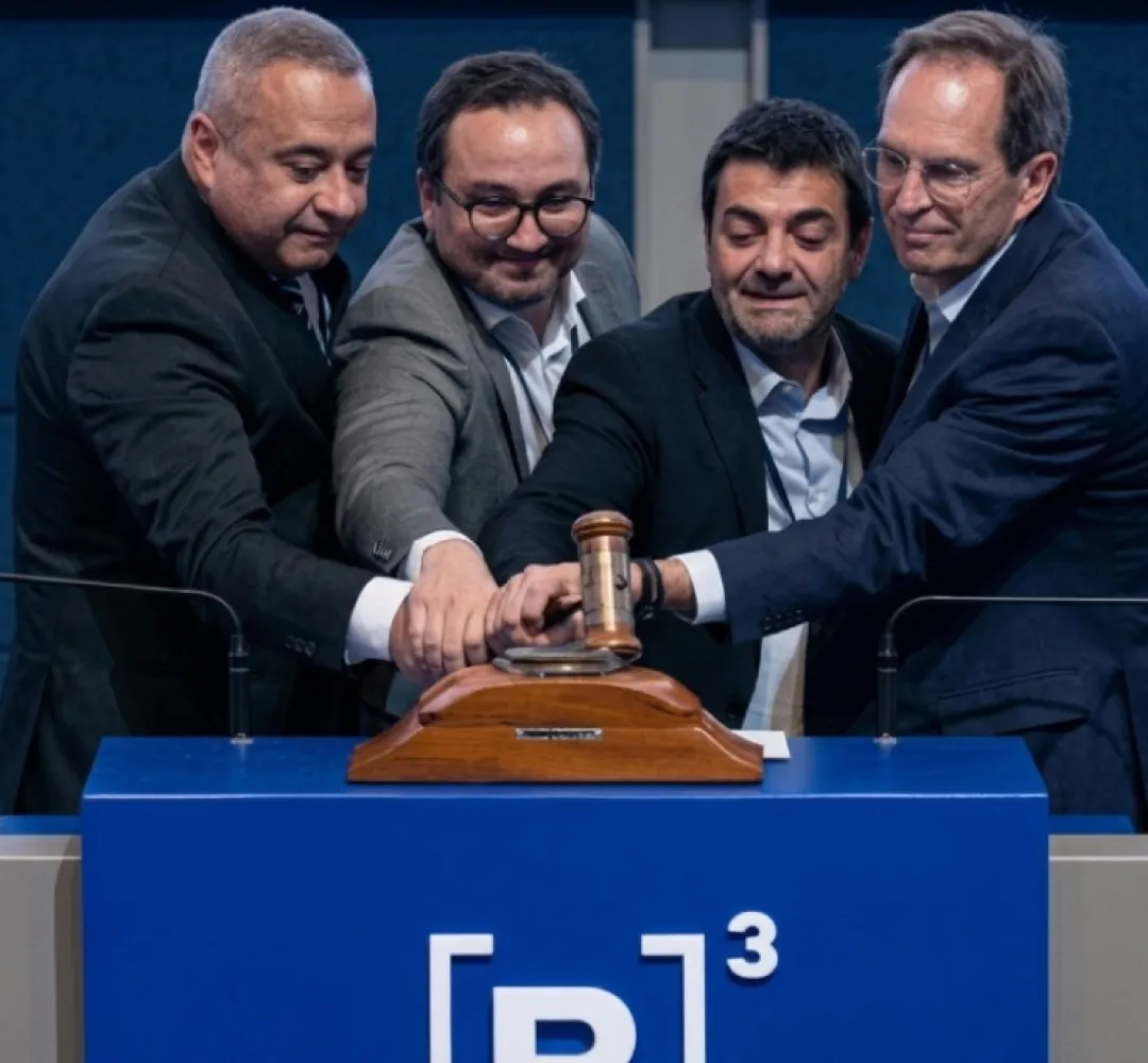 B3