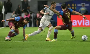 Campeonato Brasileiro: Vasco e Santos fazem confronto direto no Z-4