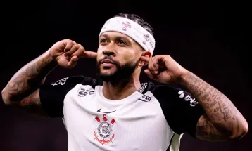 Memphis reduz pedida e fica no Corinthians no restante da temporada