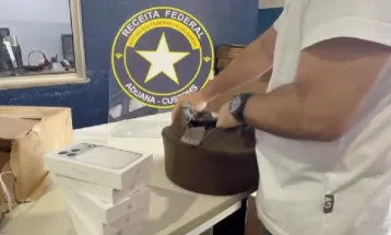 Puffs “conectados”: móveis escondiam celulares avaliados em R$ 100 mil