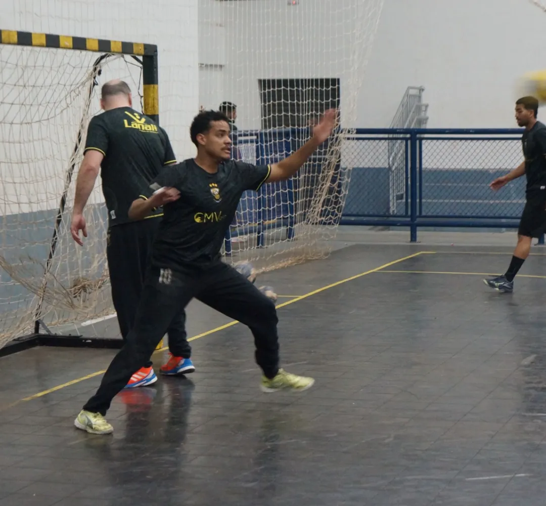 Gabriel é goleiro do Cascavel Handebol