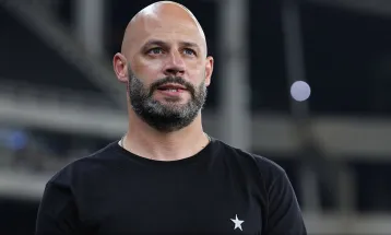 Botafogo anuncia a demissão do técnico Franclim Carvalho