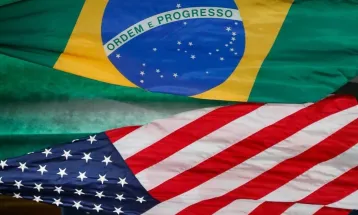Brasil transforma imposto em parte pesada da conta: roupas, cosméticos e eletrônicos custam muito mais ao consumidor