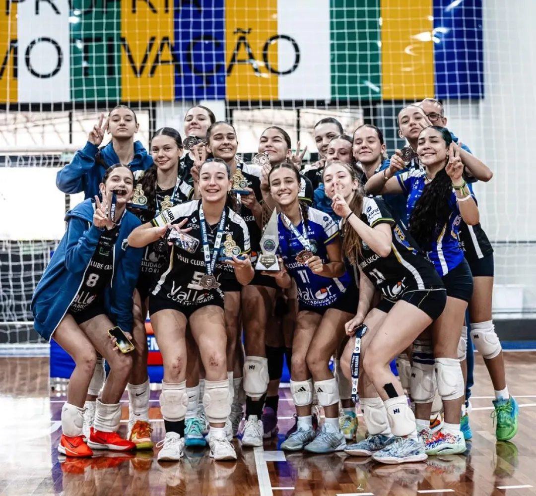 O time Sub-16 do VCC foi terceiro colocado